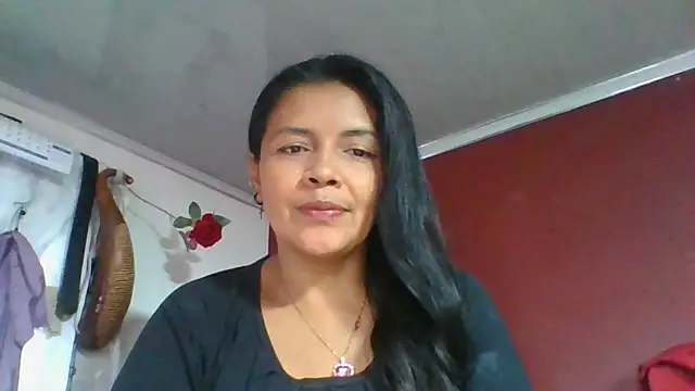 DianaOchoa  online show from 05-05-26, 08:28