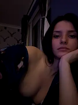Naughty CrystalXX online show from 09-17-25, 12:01
