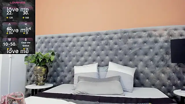 ValeSantoDomingo online show from 07-02-26, 03:23