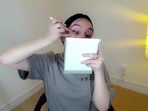 holly tabby online show from 01-10-26, 09:16