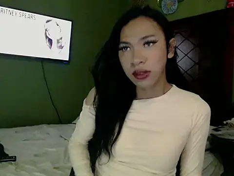 Annaloula online show from 10-15-25, 03:45