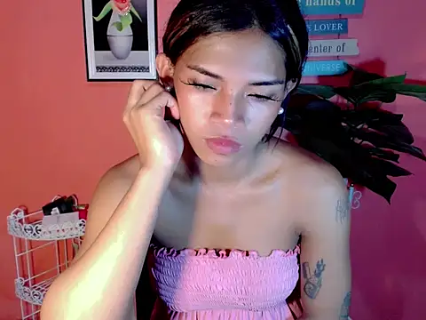 Snapshot of Sweet_ThaliaXX chatting on 09-10-25, 10:15 Sweet ThaliaXX online show from 09-10-25, 10:15