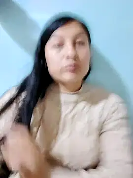 lunna 07 online show from 10-16-25, 12:11