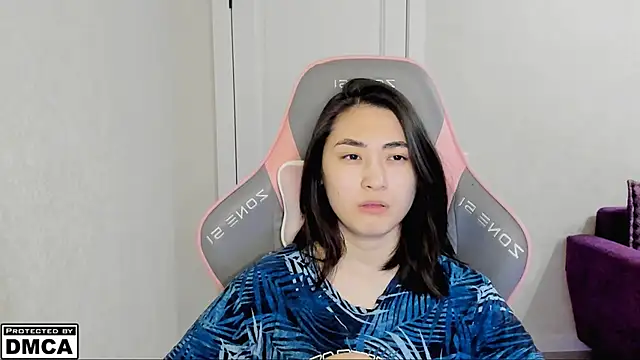 Snapshot of MeilideQian1 chatting on 10-31-25, 03:35 MeilideQian1 online show from 10-31-25, 03:35