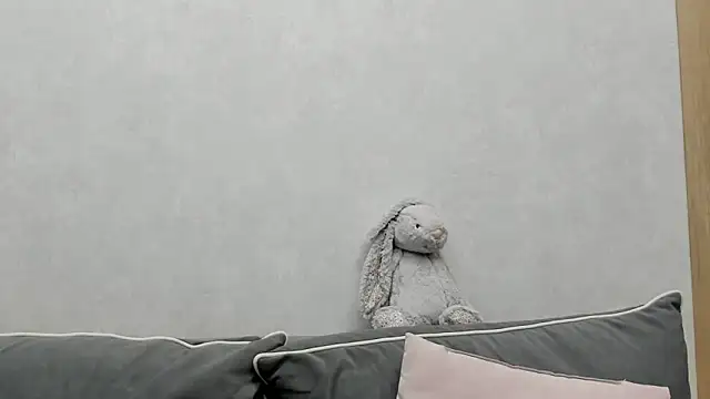 Sarah keyy online show from 05-28-26, 05:54