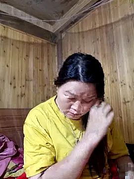 yoowwmr online show from 11-04-25, 03:33