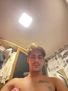 Snapshot of CMask chatting on 02-05-26, 11:37 CMask online show from 02-05-26, 11:37