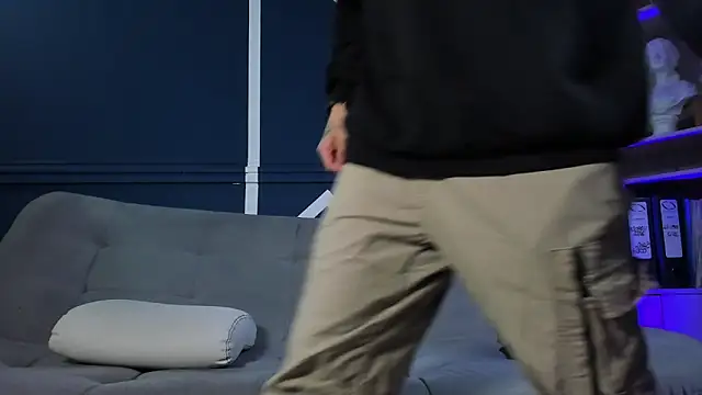 Snapshot of etham_wolf_ chatting on 09-11-25, 12:05 etham wolf online show from 09-11-25, 12:05