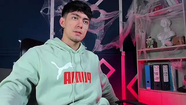 Snapshot of etham_wolf_ chatting on 11-07-25, 11:54 etham wolf online show from 11-07-25, 11:54