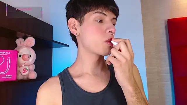 Ezra Storm online show from 11-25-25, 05:07