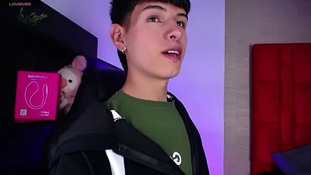 Ezra Storm online show from 02-01-26, 04:55