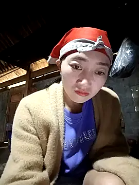 Zhan99999 online show from 11-05-25, 01:05