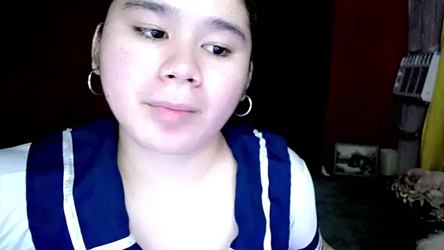 Snapshot of skinnygirl_69 chatting on 03-08-26, 04:22 skinnygirl 69 online show from 03-08-26, 04:22