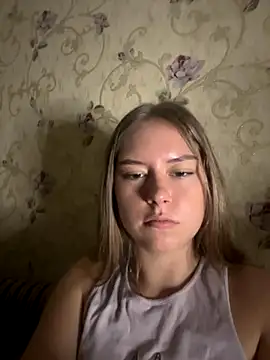 Tomyris yuki online show from 11-17-25, 03:40