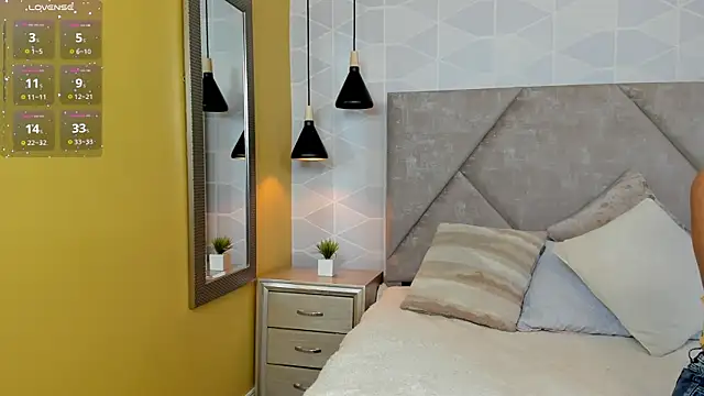 Jade Whisper online show from 02-05-26, 01:21