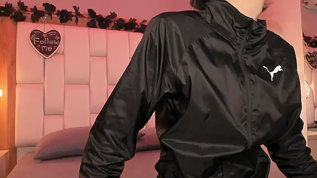 Snapshot of Daphne_And_Roger chatting on 02-24-26, 10:57 Daphne And Roger online show from 02-24-26, 10:57