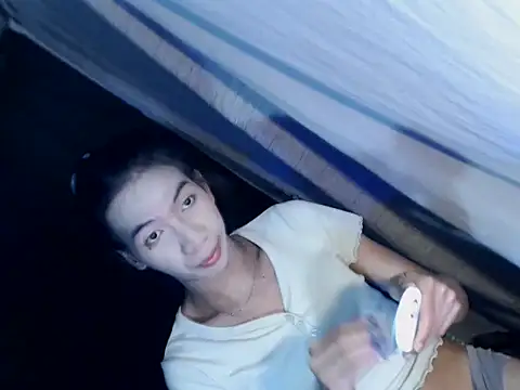 Snapshot of xyourdreamtrans chatting on 10-01-25, 04:40 xyourdreamtrans online show from 10-01-25, 04:40