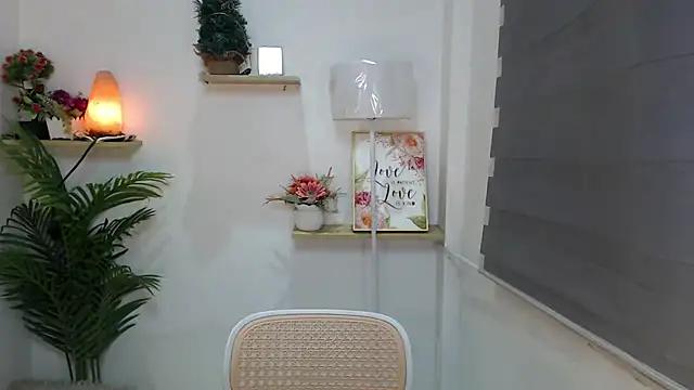 Snapshot of scarlett_brownx69 chatting on 09-19-25, 11:11 scarlett brownx69 online show from 09-19-25, 11:11