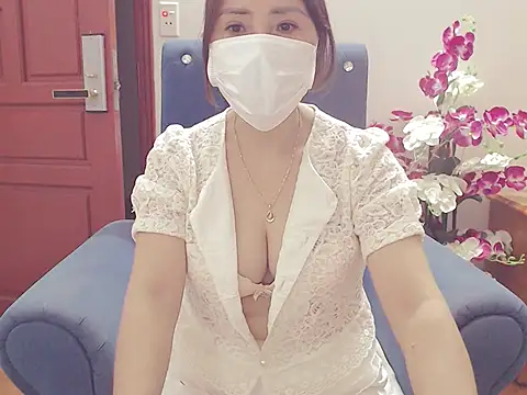 ruby 8x online show from 10-27-25, 09:35