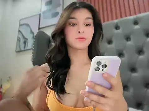 Snapshot of asiansmilexx chatting on 04-22-26, 11:50 asiansmilexx online show from 04-22-26, 11:50