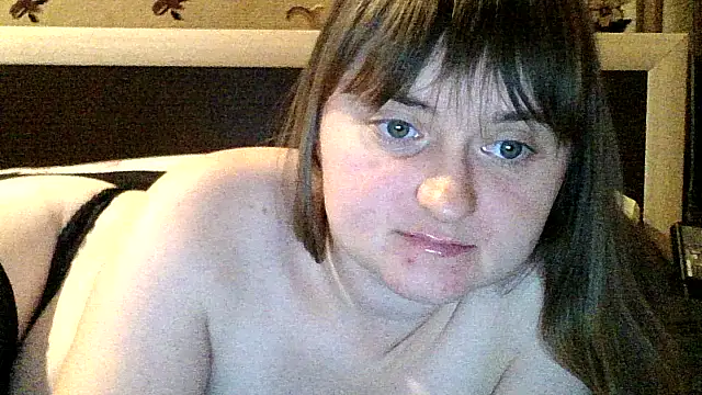 Snapshot of LuckyLust11 chatting on 09-29-25, 03:50 LuckyLust11 online show from 09-29-25, 03:50