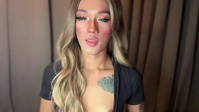 Lust-sluttymira online show from 10-11-25, 04:44