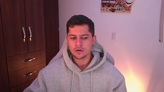 Snapshot of domsantiago_ chatting on 11-04-25, 01:59 domsantiago online show from 11-04-25, 01:59