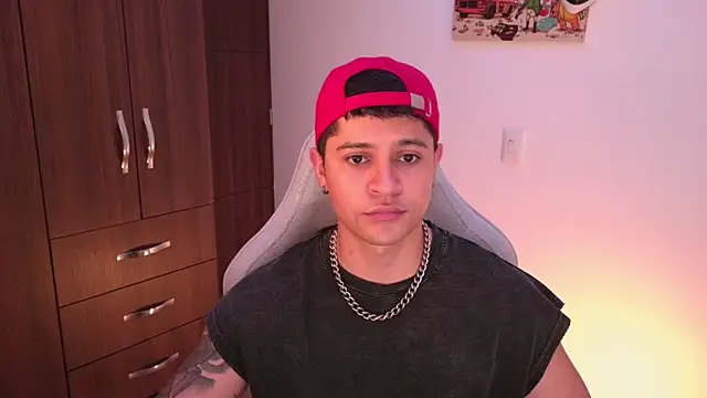 Snapshot of domsantiago_ chatting on 11-07-25, 02:00 domsantiago online show from 11-07-25, 02:00