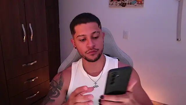 domsantiago  online show from 02-12-26, 03:34