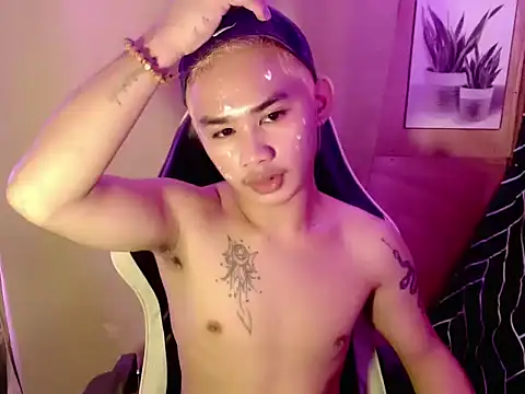 Snapshot of asianhardcock25 chatting on 09-16-25, 07:09 asianhardcock25 online show from 09-16-25, 07:09