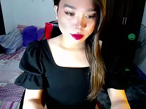 Urassiansweetcummer online show from 10-07-25, 01:47