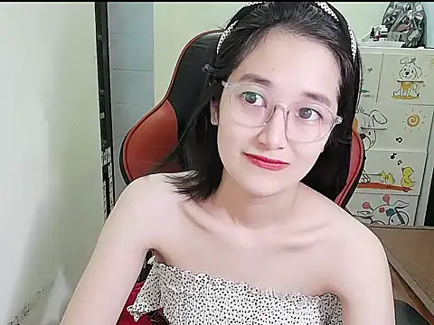 Shulee21 online show from 09-24-25, 01:20