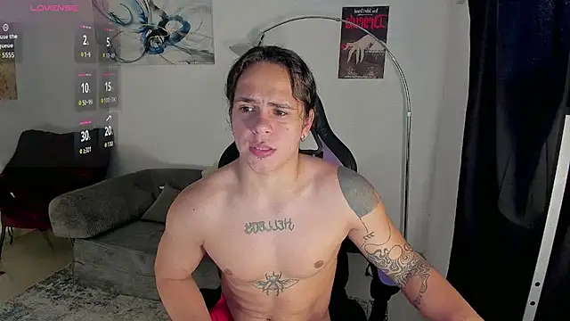 Snapshot of Maximiliano_scoott__ chatting on 05-17-26, 09:44 Maximiliano scoott online show from 05-17-26, 09:44