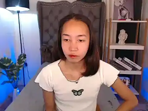 Sweet kittyxx online show from 11-08-25, 04:23