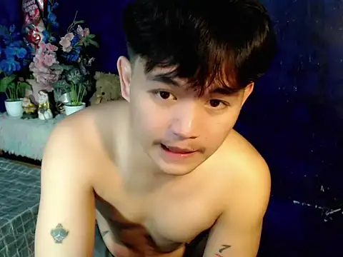 Snapshot of Albertx_Destroyer69 chatting on 02-14-26, 01:13 Albertx Destroyer69 online show from 02-14-26, 01:13