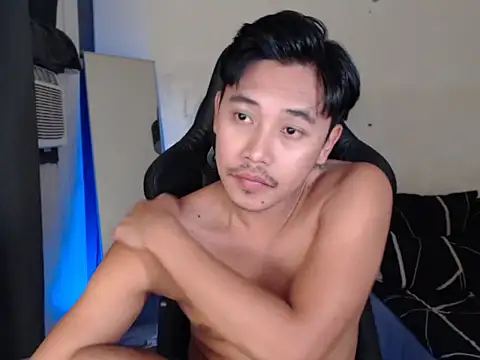 alexsuckable01 online show from 10-10-25, 03:33