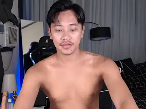 alexsuckable01 online show from 05-19-26, 09:43