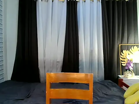  Carmilla online show from 11-18-25, 04:33