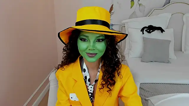 MargaretPeace online show from 11-01-25, 03:08