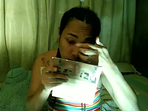Snapshot of beatiful_lust chatting on 12-20-25, 08:10 beatiful lust online show from 12-20-25, 08:10