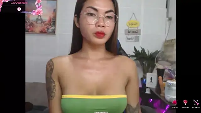 Snapshot of lucyheart777 chatting on 05-13-26, 02:53 lucyheart777 online show from 05-13-26, 02:53