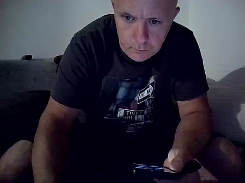 DaDDyLoVeSu83 online show from 05-29-26, 07:23