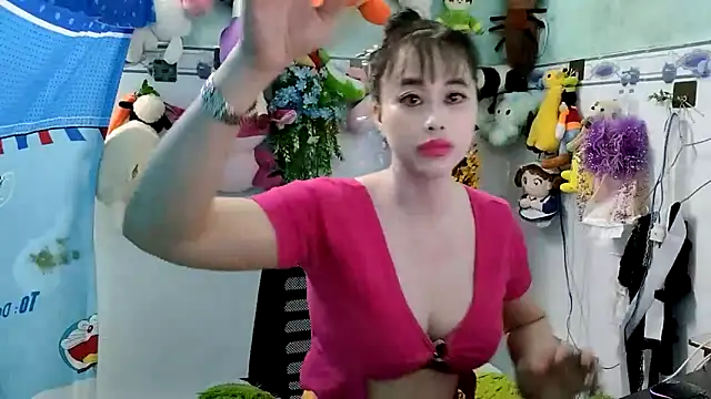 emgaixinhngoan online show from 11-06-25, 05:41