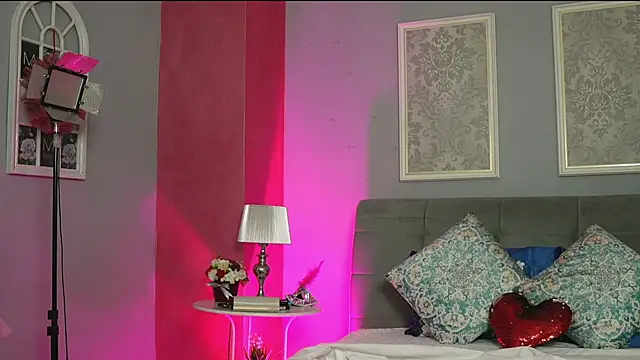 ScarletVex online show from 05-19-26, 02:45
