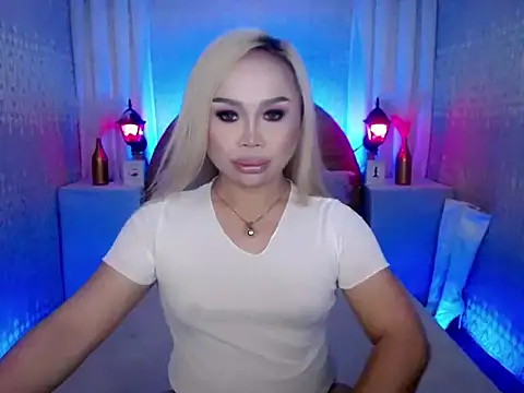 Snapshot of andy_slave4u chatting on 10-17-25, 03:25 andy slave4u online show from 10-17-25, 03:25