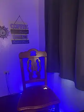 Snapshot of xo_mixy chatting on 09-28-25, 02:17 xo mixy online show from 09-28-25, 02:17