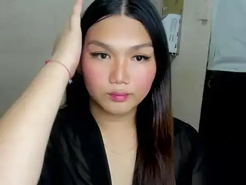 Snapshot of Lou_heart chatting on 10-02-25, 05:20 Lou heart online show from 10-02-25, 05:20