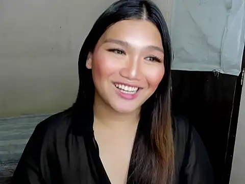 Snapshot of Lou_heart chatting on 10-25-25, 05:59 Lou heart online show from 10-25-25, 05:59