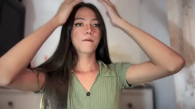 slimladyxoxo online show from 12-22-25, 07:11