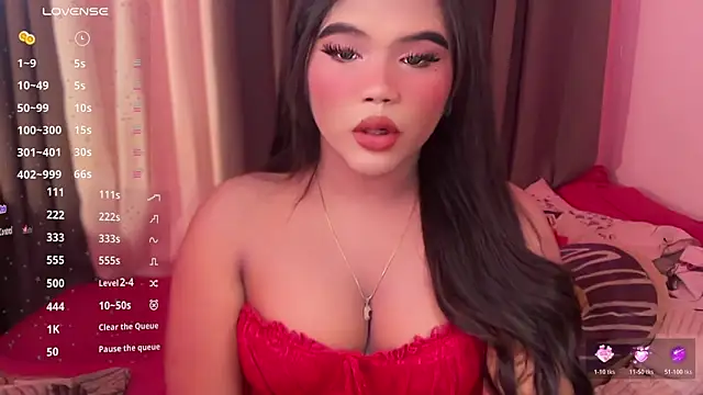 Snapshot of ursweet_sofia chatting on 06-23-26, 07:17 ursweet sofia online show from 06-23-26, 07:17